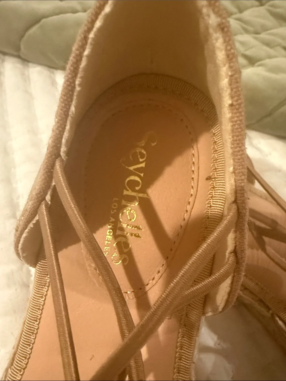 Seychelles comfortable tan